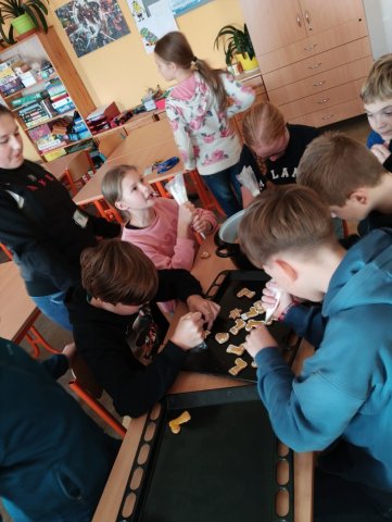 Naše škola už voní Vánocemi!