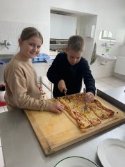 Pracovní činnosti v kuchyňce