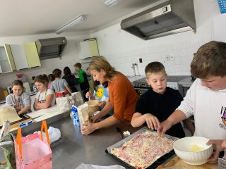 Pracovní činnosti v kuchyňce