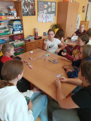 V družině se pořád něco děje!