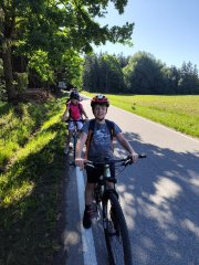 Cyklovýlet a přespávání ve škole