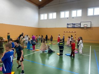 Masky ve škole